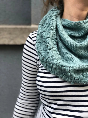 NOOK SHAWL