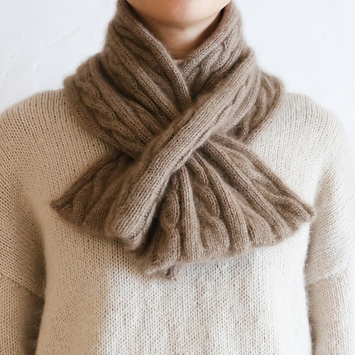 DOUBLE CABLE SCARF