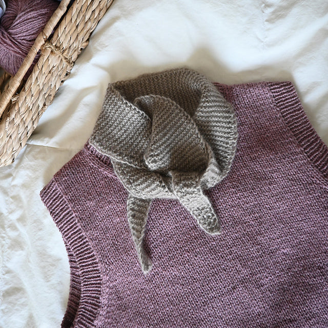 LAVALLIERE SCARF
