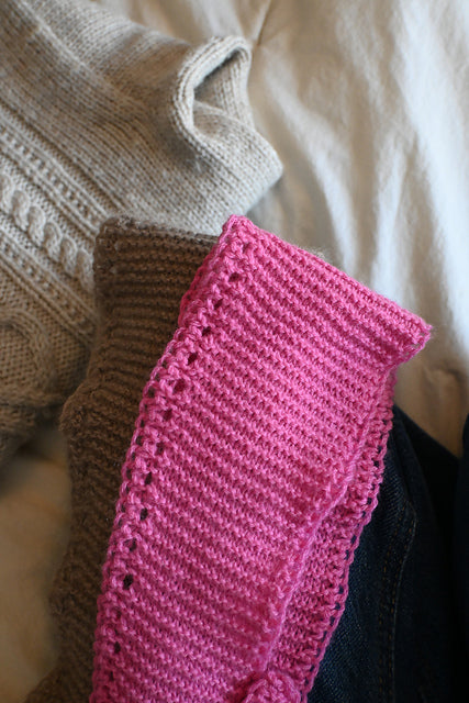 LAVALLIERE SCARF
