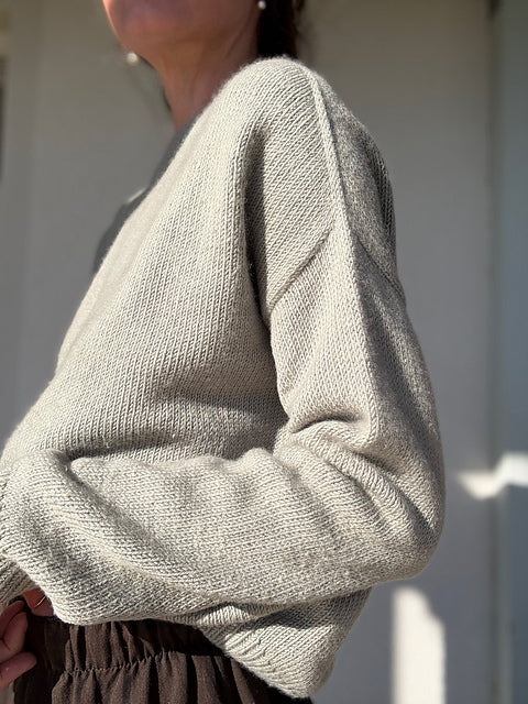 VERY BASIC SWEATER