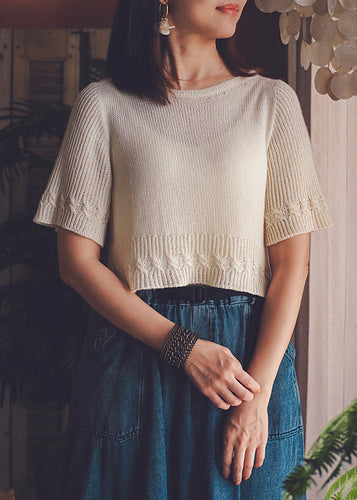 LYRA TEE