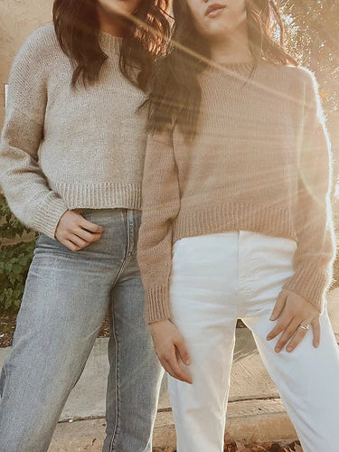 CLOVE SWEATER