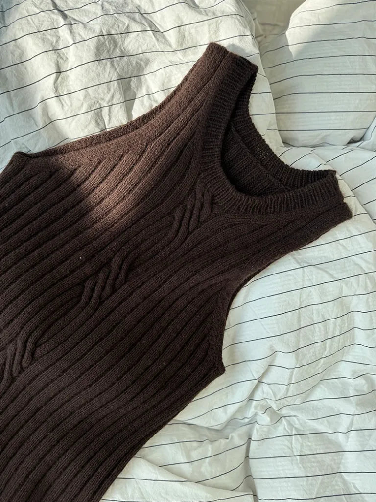 TWIST LOOP TOP