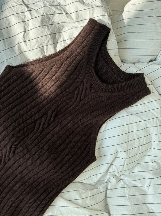 TWIST LOOP TOP